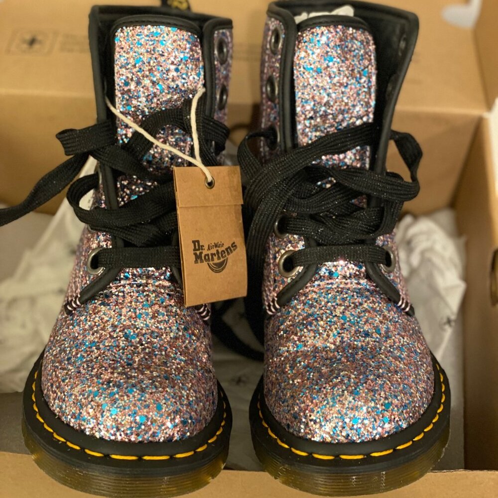 Dr. Martens 1460 Farrah Chunky Glitter Lace-Up Boots (PERFECT FOR NYE!) Size 6
